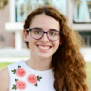 Meet your Posher, Claudia